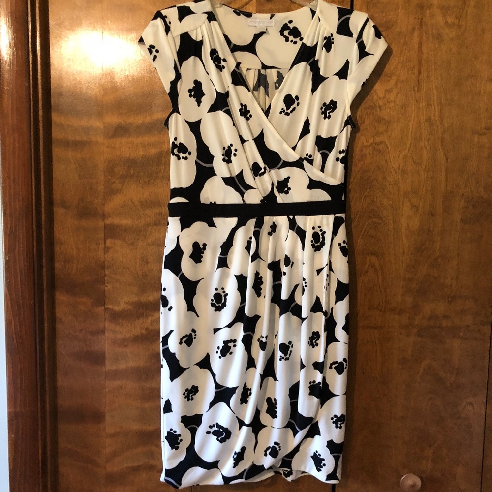 Black & White NY & Co stretch dress